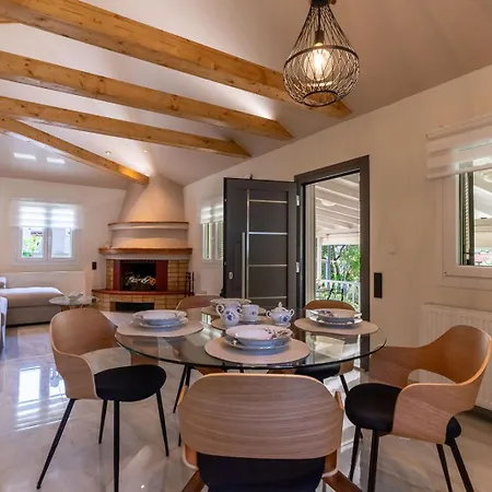 Eden Villa *