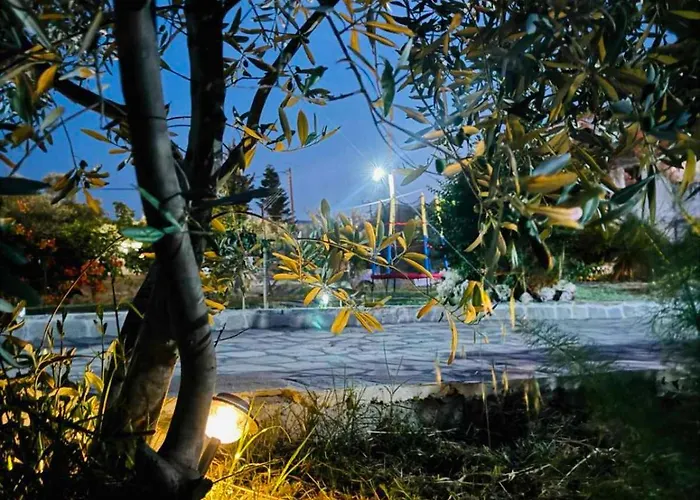 Eden Vilă *
